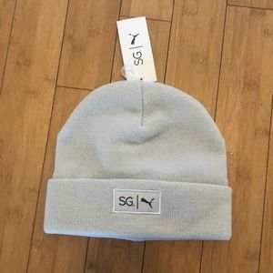 Selena Gomez puma beanie